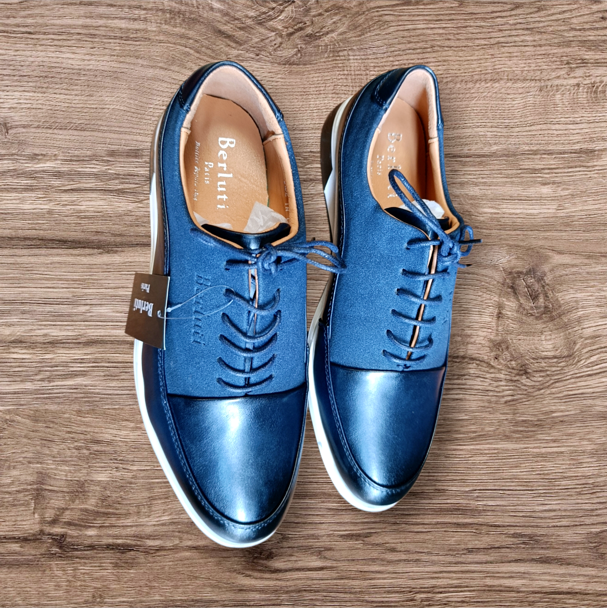 Paire de baskets/souliers hybrides Berluti
