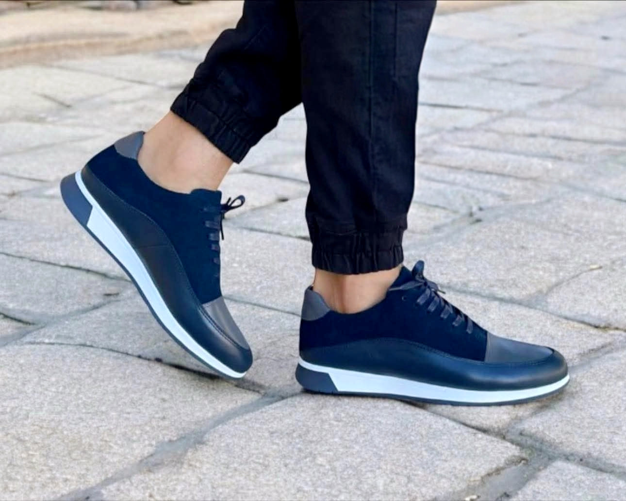 Paire de baskets/souliers hybrides Berluti