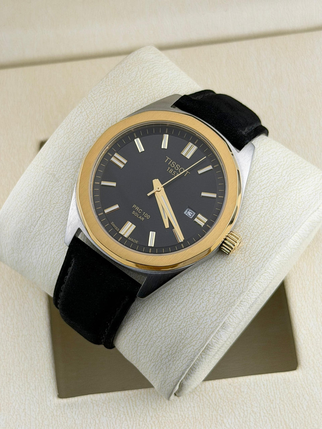 TISSOT PRC 100 Solar bicolore à énergie solaire captée sous son verre saphir.