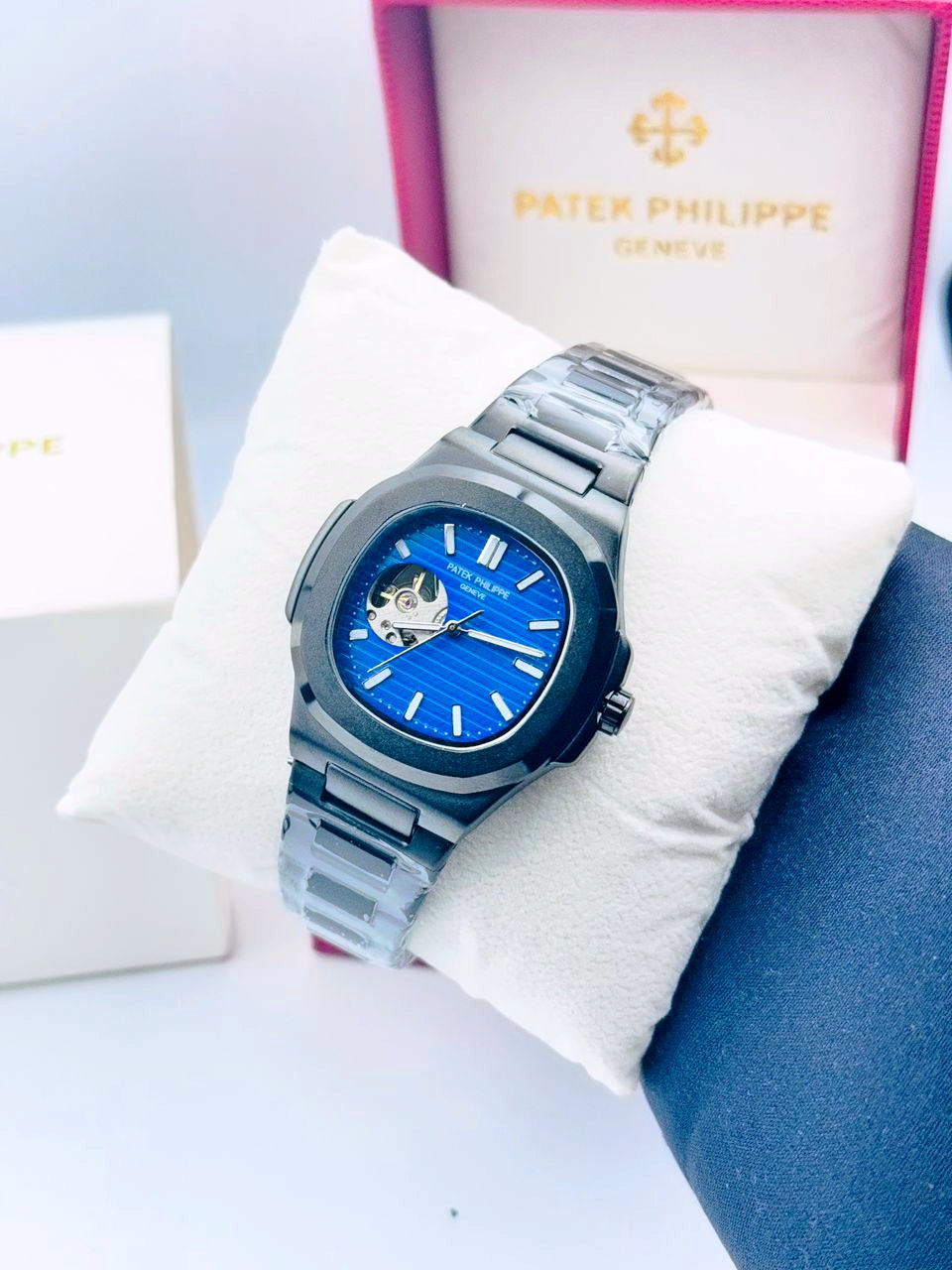 Montre de luxe Seikonaut Mod Nautilus à coeur ouvert