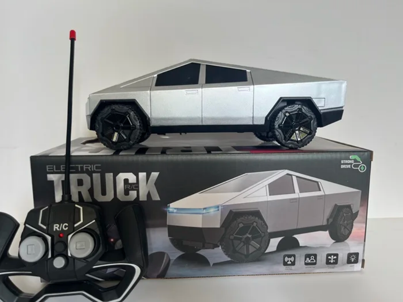 Pickup truck