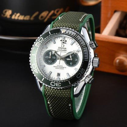 Montre OMEGA Seamaster Planet
Ocean 600M Co-Axial Master Chronometer
Chronograph