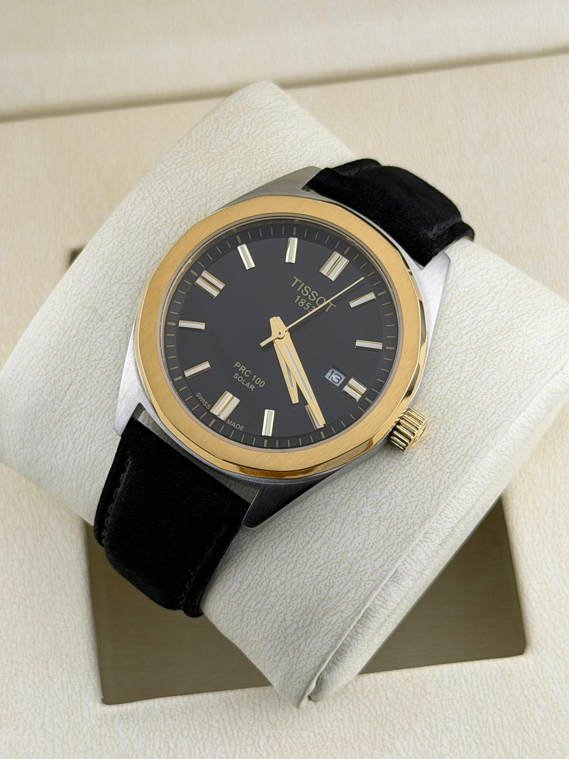 TISSOT PRC 100 Solar bicolore à énergie solaire captée sous son verre saphir.