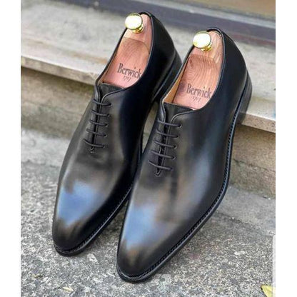Soulier Richelieu (Oxford) pour homme en cuir de la marque Pierre Cardin