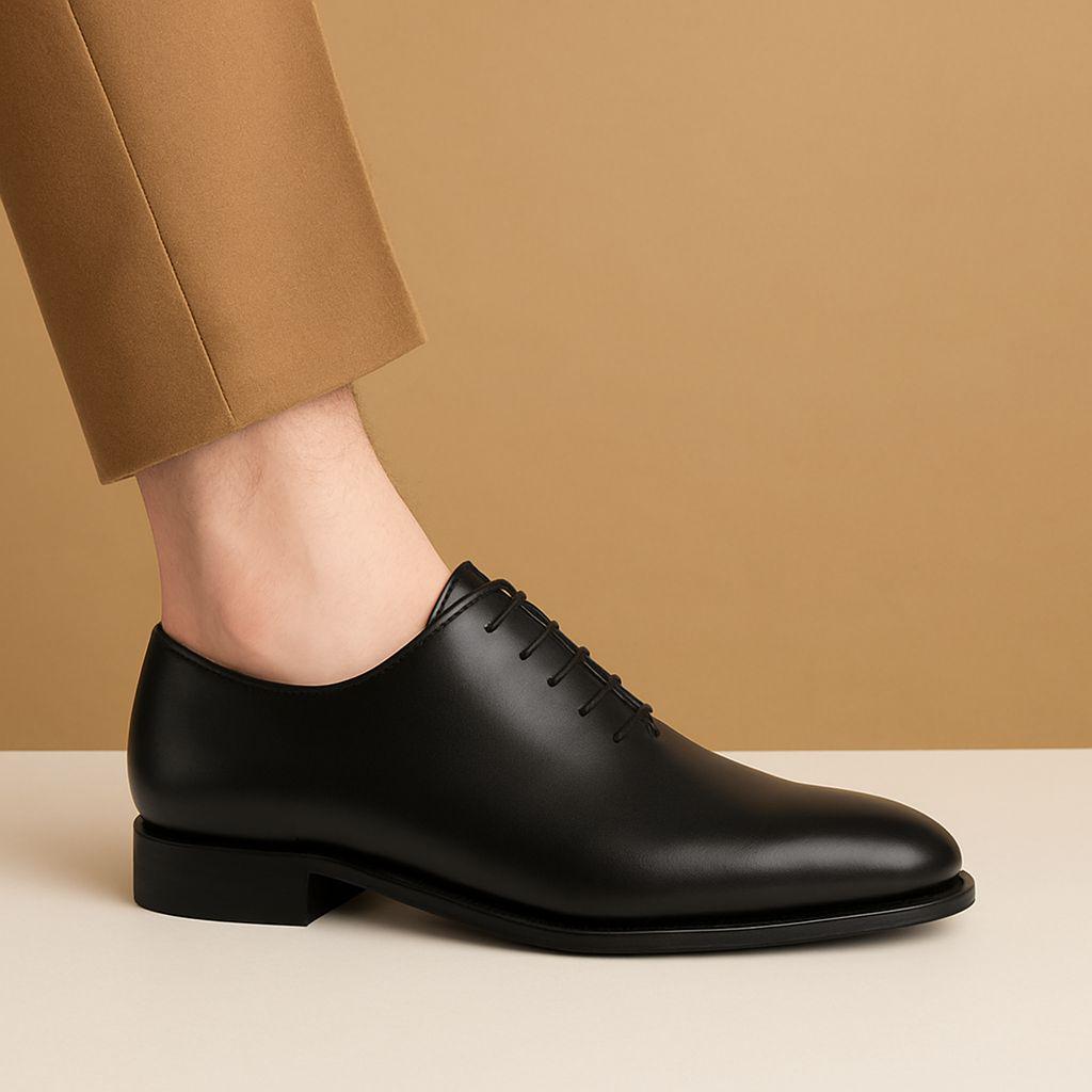 Soulier Richelieu (Oxford) pour homme en cuir de la marque Pierre Cardin