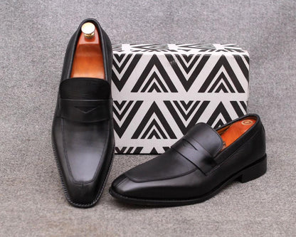 Mocassin classique (marque Clarks) en cuir style penny loafer