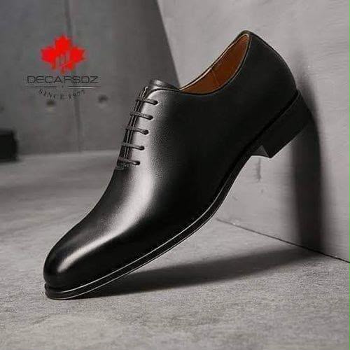 Paire de souliers Richelieu pour homme en cuir